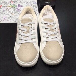 Steve Madden low sneaker Rezume NWT NIB
